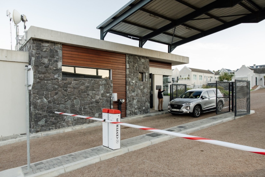 3 Bedroom Property for Sale in Mzuri Estate Western Cape